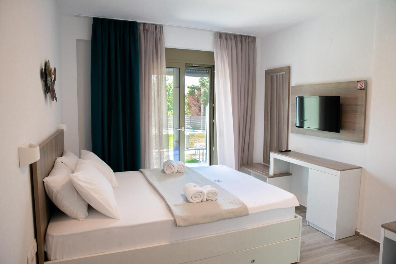 Oliva Suites Nikiti  Exterior foto