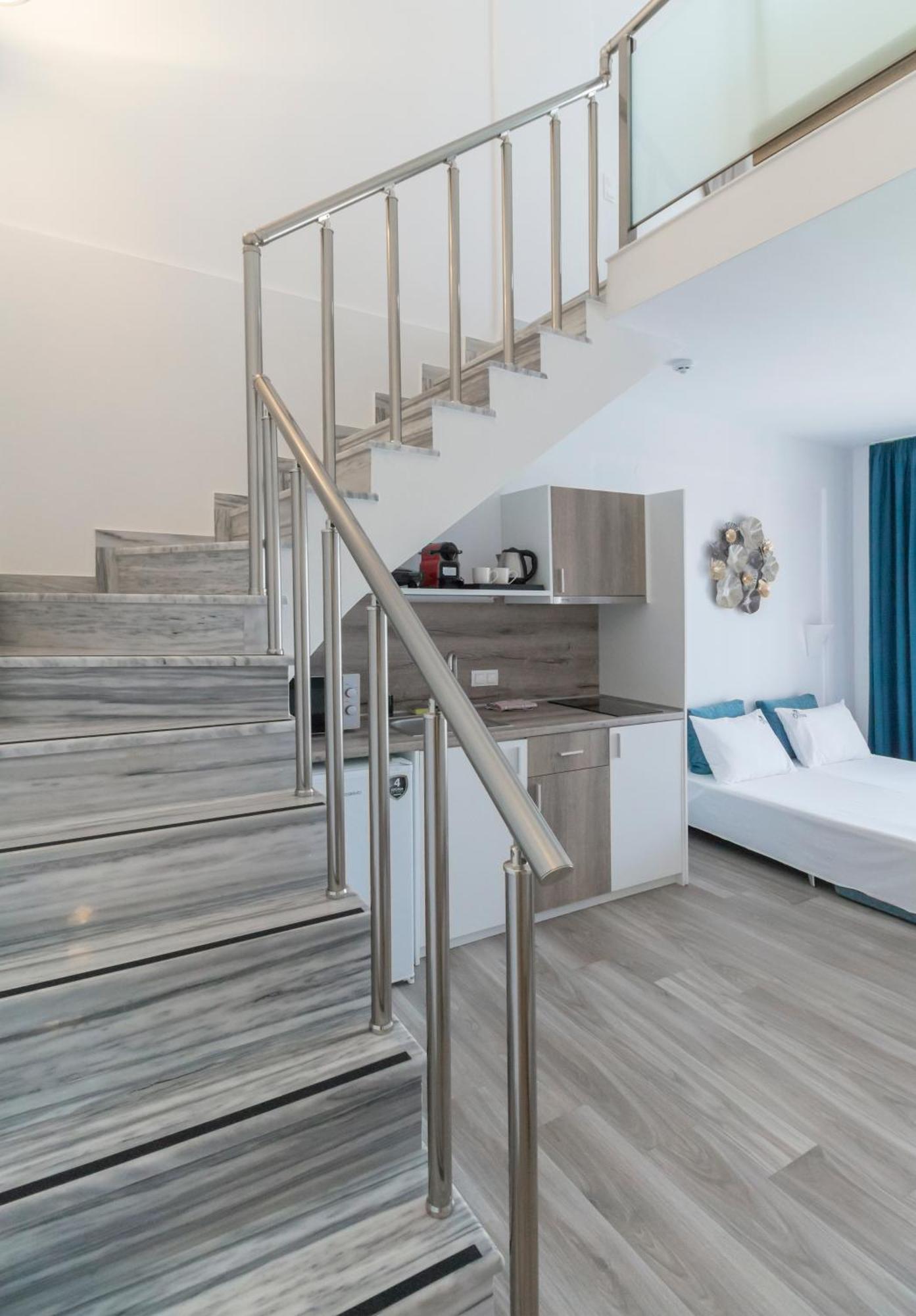 Oliva Suites Nikiti  Exterior foto